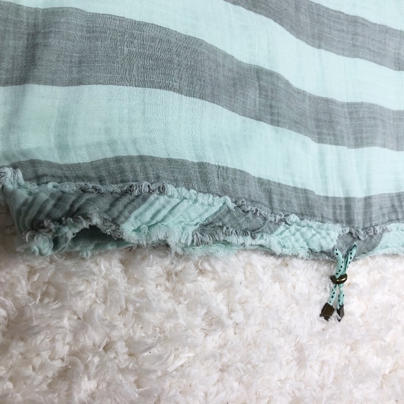 Anthropologie Akemi + Kin Striped Cropped Top, M - Picture 6 of 8